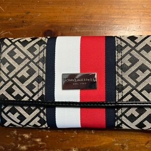 Tommy Hilfiger wallet